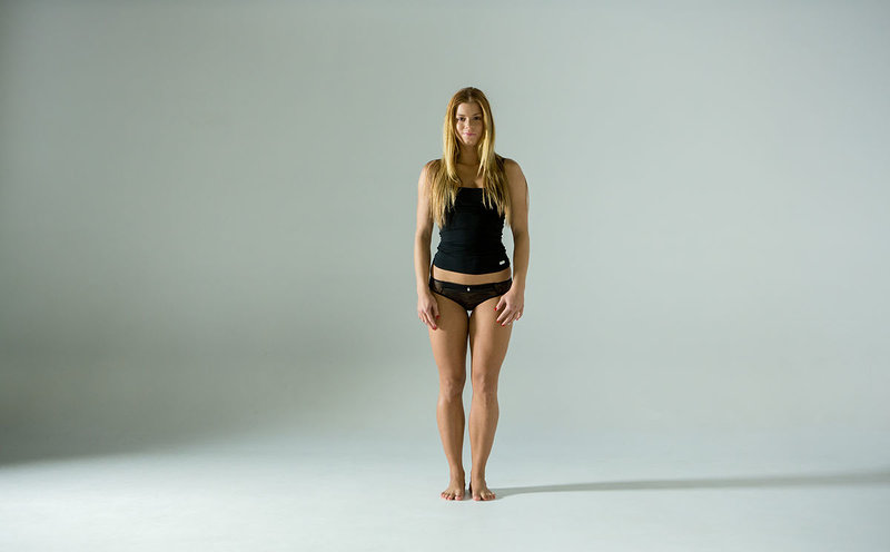 Людмила, 24 года, 1 размер груди